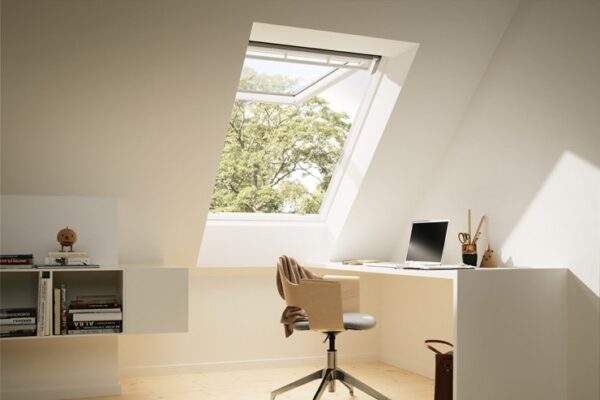 Ventana proyectante eléctrica